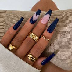 23+ Trendy Lovely Nail Ideas For 2024 - DrExplains Navy Blue Formal Nails, Dark Blue Nails Coffin, 18th Nails, Navy Nails Design, Navy Blue Nail Designs, Black And Blue Nails, Nail Parlour, Blue Coffin Nails, Fall Acrylic