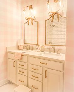 Girly Bathroom, Bath Bathroom, Bath Girls, Preppy Room, Girls Bathroom, Room Makeover Bedroom, Room Makeover Inspiration