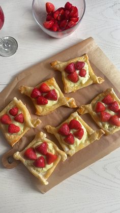 Puff Pastry Aesthetic, Strawberry Pastries, Lucy Core, Pastry Aesthetic, Strawberry Puff Pastry, Pastry Photography, Retro Shoot, Summer Vision, Pretty Desserts