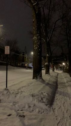 snow aesthetic dark Syracuse New York Aesthetic, Snow Aesthetic Dark, Syracuse Aesthetic, College Core, Winter Town, Uk Winter, Gifts For Boyfriend Parents, 2023 Goals