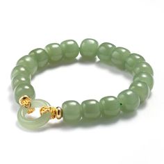 Natural Retro Jade Bracelet Embrace the power of nature with our exquisite Natural Retro Jade Bracelet. Crafted from authentic jade, this vintage-inspired piece is not just a fashion accessory; it is a conduit for emotional healing and spiritual growth. Why Choose Our Jade Bracelet? Emotional Balance: Jade is revered for its ability to promote harmony and balance, helping to alleviate anxiety and stress while fostering a sense of calm. Spiritual Connection: Wearing jade can enhance your meditati Hand Ornaments, Green Stone Bracelet, Rainbow Topaz, Lock Jewelry, Bracelet Elegant, Hetian Jade, Elastic Rope, Casual Jewelry, Jade Bracelet