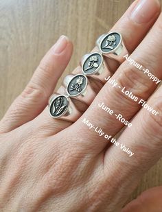 Sterling Silver Birth Flower Signet Ring Mother's Ring - Etsy Greece Mother's Ring, Family Ring, Family Rings, Mother Rings, Signet Rings, Floral Ring, Birthday Ring, Birth Flower, Birth Flowers