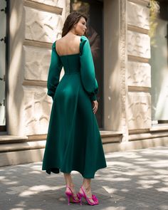 Fabric: Crepe Cotton 75%, Polyester 20%, Elastane 5% Puff sleeves Bustier bodice Midi Length Sleeve length: 70cm/ 27.5n Skirt length: 90cm/ 35.5in Emerald Midi A Line Dress, Emerald Dresses, Bubble Sleeve, Puff Sleeve Dresses, Reception Dress, Modest Dresses, Skirt Length, Puff Sleeves, Midi Length