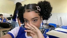 Y2k Hairstyles Curly Hair, Girl With Curly Hair, Japanese Hairstyles, Mixed Curly Hair, Y2k Hairstyles, Quick Natural Hair Styles, Cute Curly Hairstyles, Curly Hair Styles Easy, Pretty Braided Hairstyles