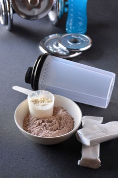 Whey Protein Benefits, Protein Guide, Protein Benefits, Sports Food, Gym Food, Milk Shakes