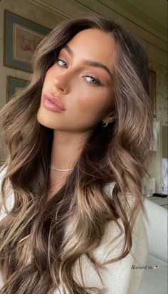 Cameron Rorrison, Highlight Hair Dye, Brunette Highlights, Trendy Hair Color, Hair Inspiration Color, Light Brown Hair