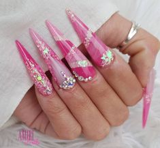 Luminous Nails, Spring Acrylic Nails, Nails Stiletto, Pink Nail Designs, Nail Designs Glitter, Pink Acrylic Nails