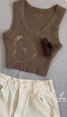 Rustic Architecture, Outfit Inspo Summer, روتين العناية بالبشرة, Trendy Outfits For Teens, Cute Preppy Outfits