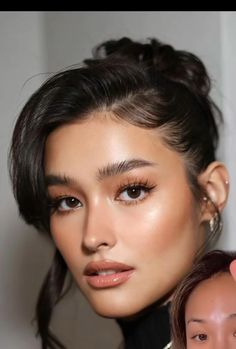 Bride Makeup Asian, Extravagant Makeup, Makeup Asia, Graduation Makeup, Liza Soberano, Bridal Makeup Natural, Asian Eye Makeup, Flawless Face