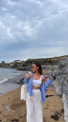 5 Best & Aesthetic Europe Travel Outfits Ideas European Summer Outfits Night Out, Seaside Summer Outfits, Summer 24 Outfits Aesthetic, Beach Outfit Cold Weather Springtime, Outfit Idea For Goa Trip, Fits To Wear To The Beach, Beachy Coastal Outfits, Outfit Inspo Hawaii, Gold Coast Outfit Ideas