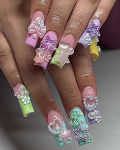 Acrylic Nails With Kawaii Charms, Long Sanrio Nails, Decora Nails, Sanrio Nail Charms, Xl Kawaii Nails, Hello Kitty Nail Charm Nails, Hello Kitty Nails Art, Quinceanera Nails, Junk Nails