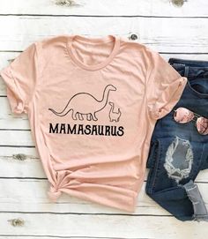 a women's pink shirt with the words mamasaruus printed on it