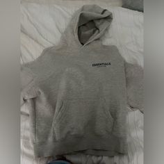 Color Is Light Oatmeal, Never Worn, In Size Xl Kids But Fits Like An Adults Size Small. Bought From Stockx Comfy Gray Sweatshirt For Streetwear, Cozy Heather Grey Tops For Streetwear, Cozy Heather Grey Streetwear Top, Cozy Gray Top For Streetwear, Hoodies Men, Kids Shop, Sweatshirts Hoodie, Color