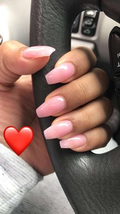 Coffin shaped natural shimmery pink acrylic nails Pedicure Gel, Nails 2018, Milky Nails, Short Coffin Nails, Thanksgiving Nails, Pink Nail Designs, Nail Styles, Pink Acrylic, Pink Acrylic Nails