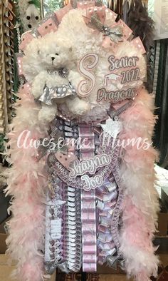 Mega Quad Mum for Southlake-Carroll High School, Southlake, TX. Pink And White Senior Mum, Pink And Silver Homecoming Mum, Pink And White Mums Hoco, Small Homecoming Mums, Mums Hoco, Pink Homecoming Mum, White Homecoming Mum, Senior Events