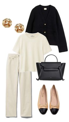 Fall outfit inspo ideas hm khaite dupe cardigan chanel baller flats celine belt bag stockholm style Celine Belt Bag Outfits, Beige Bag Outfit, Cardigan Chanel, Minimalist Fall Outfit, Celine Belt, Celine Belt Bag, Walking Outfits, Stockholm Style, Corporate Outfits