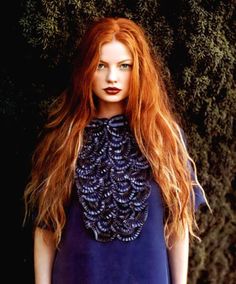 pops against purple Flame Hair, Hair Ginger, Auburn Red, Matching Colours, Red Mermaid, Loose Waves Hair, Brazilian Hair Weave, Red Heads, Long Red Hair