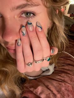 Nails December, Nails Now, Grunge Nails, Finn Wolfhard, Christmas Nail Designs, Nails Ideas, Acrylic Nail Designs, Christmas Nails, Makeup Nails