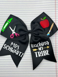 Personalized School Teacher 7in Large Hair Bow! Great for back to school, teacher appreciation week, or end of the school year gift(s)!  Includes elastic hair tie or alligator clip. Bow measures approximately 7 x 7 in. including the tails. Bow sizes cannot be changed.  If ordering 10+ bows, please message me for a discount code.  Returns and exchanges not accepted. Please check your order prior to submitting. Educational Craft Supplies For End Of School Year, Multicolor Craft Supplies For Teacher Appreciation, Back To School, Personalized Cute Craft Supplies For Teacher Appreciation, Personalized Fun Craft Supplies For Teacher Appreciation, Cute Customizable Craft Supplies For School, Personalized Fun School Craft Supplies, Customizable Educational Craft Supplies For School, Teacher Hair, Cheer Hair Bows