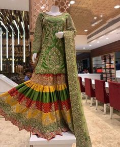 Garara Dress, Embroidery Traditional, Ramzan Special, Wedding Dresses Indian, Fancy Fabric, Green Embroidery, Indian Wedding Wear, Pakistani Bridal Dresses, Dress Indian