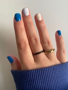 Short Natural Gel Nails Manicures, Cute Nail Color Combos, 3 Color Nails Ideas, 2 Different Color Nails, Nail Color Combo Ideas, Cute Color Nails, Cute Nail Colors For Spring, Nail Colour Combos, Nails 3 Colors