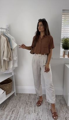 Casual Easter Outfit, Modest Summer Outfits, Fashion Fail, Summer Work Outfits, Outfit Look, Casual Chic Outfit, Fashion Mistakes, Casual Work Outfits, Professional Outfits