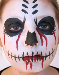 Kids Zombie Face Paint, Diy Face Paint Halloween, Zombie Face Makeup For Kids, Zombie Face Paint Easy, Ninja Makeup, Nem Halloween Makeup, Zombie Face Makeup, Face Painting Halloween Kids, Zombie Face Paint