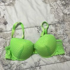 Never Worn Lace Neon Green Bra Size 34b Fitted Green Bra With Padded Cups, Green Fitted Lace Bra, Elegant Green Bra With Padded Cups, Green Lace Bra With Padded Cups, Fitted Green Bra Partially Lined, Elegant Green Underwire Bra, Fitted Partially Lined Green Bra, Green Stretch Bra For Spring, Elegant Green Push-up Bra