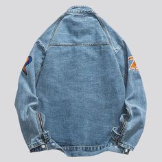 Slay the summer season with our 2023 Spring-Summer Collection oversized denim jacket with patches. This boho style jacket is loaded with unique features that will have you looking your absolute best. From the oversized shape and stitched patches to the buttoned closure. this jacket is sure to turn heads!Distinctive Features: Oversized Fit: Get a look that's both stylish and unfussy with an oversized silhouette that flatters your figure. Embroidered Patches: Get creative with embroidered patches Oversized Casual Outerwear With Patches, Casual Oversized Outerwear With Patches, Trendy Denim Jacket With Patch Pockets, Trendy Patchwork Denim Jacket For Streetwear, Oversized Long Sleeve Denim Jacket With Patches, Trendy Patchwork Denim Jacket, Urban Patchwork Denim Jacket For Streetwear, Spring Streetwear Denim Jacket With Patches, Spring Denim Jacket With Patches For Streetwear