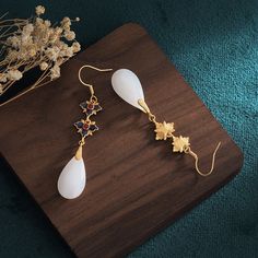 Material: Ancient French Gold Style: Palace Style Color: CP17 White Plated Drop Earrings, Single Enamel Drop Earring, White Enamel Drop Earrings, Floral Earring, Vitreous Enamel, Vintage Style Earrings, Jade Earrings, Antique Earrings, Floral Earrings