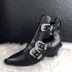 Top Shop Booties S.10.5 Brand New Never Worn Bin#301 S 10, Black Silver, Bootie Boots, Ankle Boots, Topshop, Size 10, Women Shoes, Brand New, Boots