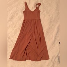 Chaser Midi Tank Dress, Size Xs. Like New, Nwot. The Color Is Like A Rust/Brown. Casual Stretch Midi Dress For Brunch, Casual Stretch Sundress With V-neck, Casual V-neck Stretch Sundress, Casual Brown Stretch Maxi Dress, Casual Stretch Brown Maxi Dress, Fitted Brown Midi Sundress, Fitted Brown Midi Length Sundress, Casual Stretch Maxi Dress For Brunch, Brown Flowy Sleeveless Midi Dress