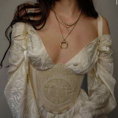 Roman Outfit, Roman Goddess, Corset Fashion, Vintage Corset, Fairy Dress, Outfit Aesthetic, Edgy Outfits, Looks Style, White Outfits