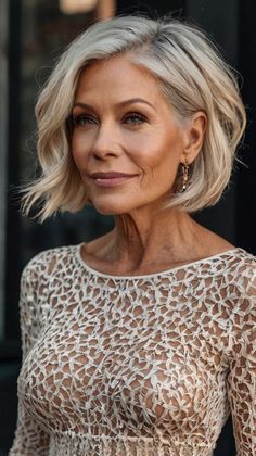 Hairstyles for Women Over 50 Short Inverted Bob, Bob Short Hairstyles, Inverted Bob Short, Inverted Bob Hairstyles, Flattering Hairstyles, Timeless Looks, Lob Hairstyle, Messy Short Hair, Hairstyles For Women Over 50