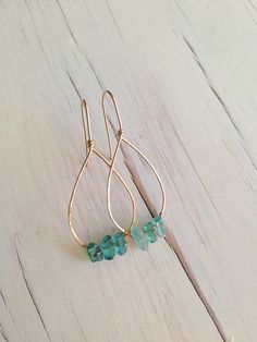 Crystal Jewelry Diy, Wire Wrapped Jewelry Diy, Leaf Painting, Painting Gold, Wire Jewelry Designs, Tourmaline Earrings, Earrings Gemstone, Diy Wire Jewelry, Tourmaline Jewelry