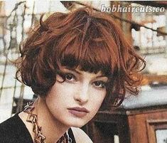 20s Bob, Short Haircuts With Bangs, Messy Bob Hairstyles, Bob Haircut Curly, Hairstyles Pictures, Cute Short Haircuts, Short Curls, Short Curly Bob, Super Hair