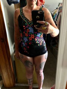 This is so cute I'm tempted to keep this one Vibrant colorful floral print Maxine of Hollywood 70's/80's bathing suit Hipster cut Scoops low in the back The bra has been cut out I took a photo to reveal bra been removed Some piling on the booty An elastic on the hips is a little stretched out but not much at all It fit me perfectly I measure 38 bust 30 in high waist and 40 in hips Measurements are approximate and taken flat so please double bust waist and hips for more accurate sizing Bust: 16 i Fun Sleeveless Tankini For Swimming, Retro Floral Print Swimwear For Pool, Retro Summer Tankini For Swimming, Retro Sleeveless Swimwear For Beach Season, Retro Sleeveless Tankini For Beach Season, Retro Floral Print Swimwear For Summer, Vintage Swimwear For Beach Season, Vintage One-piece Swimwear For Beach, Vintage Multicolor Swimwear For The Beach