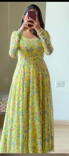 Dress Designs For Stitching, Frock Models, Simple Frock Design, Stylish Kurtis Design, Long Frock Designs, Simple Frocks, Anarkali Dress Pattern