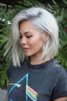 Side Swept Bob Styles Picture 3 Textured Bob Plus Size, Edgy Bobs For Thick Hair, Bob Haircuts For Women Fine Hair, Edgy Bob Hairstyles, Aline Bob, Stacked Bob Haircut, Short Bob Haircuts