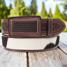 Cinturon de Piel TM-14322 Leather Belt Brown Leather Rodeo Belt, Brown Leather Belt For Rodeo, Western Belt, Western Belts, Leather Belts, Casual Look, Pet Hair, Leather Belt, Dark Brown