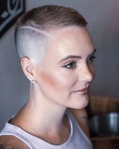 Balding Hairstyles, Bald Hairstyles, Bald Hairstyles For Women, Bald Haircut, Super Short Haircuts, Hairstyles For Ladies, Buzzed Hair