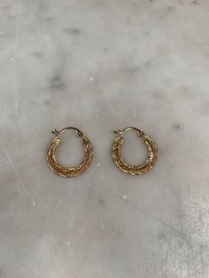 16k gold-plated or silver-plated tarnish resistant sparkly hoop earrings measuring 2.1 cm . Nickel Free. Comes in a pair and the base metal is brass. Comes in a black velvet pouch. If this is a gift and you would like a box free of charge please mark as a gift or leave a note at checkout. INTERNATIONAL BUYERS please choose the tracking option if you would like your order to be tracked. FREE tracking upgrade with 3 items or more purchased. JEWELLERY CARE please don't wear plated jewellery in the Tarnish Resistant Gold Plated Silver Hoop Earrings, Gold-plated Metal Hoop Earrings, Gold-plated Tarnish-resistant Hoop Earrings, Gold Round Clip-on Earrings For Everyday, 14k Gold-plated Hoop Earrings, Gold Plated Metal Hoop Earrings, Tarnish-resistant Gold-plated Hoop Earrings, Gold Plated Hoop Earrings 14k Gold Filled, Gold Plated 14k Gold Filled Hoop Earrings