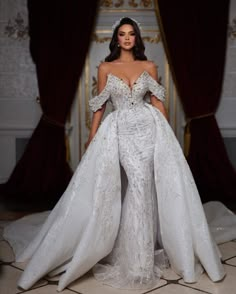 White wedding dress with pearls and crystals Gowns Bodycon, Frida Xhoi Xhei, Detachable Train Wedding Dress, Lace Princess Wedding Dresses, Satin Mermaid Wedding Dress, Train Wedding, Wedding Dress Outfit, Pear Body, Detachable Train