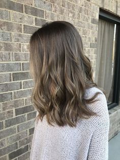 Super Subtle Balayage, Brown Hair Caramel Babylights, Natural Brown Hair With Babylights, Light Mushroom Brown Hair, Medium Brown Hair With Babylights, Subtle Highlights For Light Brown Hair, Soft Balayage Brunette, Medium Brown Hair Color Ideas, Dark Blonde Hair With Lowlights