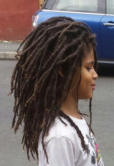 Rasta Aesthetics, Rasta Lifestyle, Rasta Dreadlocks, Bangs Curly Hair, Line Bob, For Medium Length Hair Hairstyles, Medium Length Hair Hairstyles, Rasta Style, Dreadlock Rasta