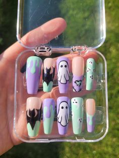 Full set of handpainted press on nails. Comes with nail glue, sticky tabs, file, buffer, cuticle pusher and alcohol wipes. If your nails don't match the pre-set nail sizes, please send me the exact measurements. Halloween Pedicure, Halloween Press On Nails, Pastel Halloween, Long Stiletto, Alcohol Wipes, Nails Set, Get Nails