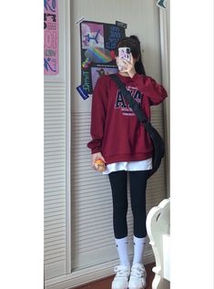 Cute Korean Outfits, Cute Outfits With Leggings, Korean Casual Outfits, Hipster Outfits, Casual Day Outfits, Tomboy Style Outfits, Sport Style, Tomboy Fashion, Kpop Fashion Outfits