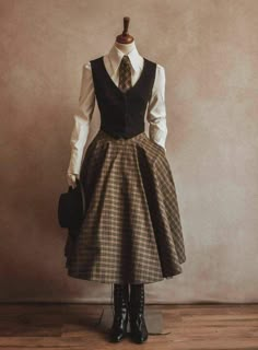 Edwardian Fashion Aesthetic, Modern Victorian Fashion, Sundance Clothing, Late Victorian Fashion, Light Academia Outfit, Vintage Academia, Dark Academia Outfit