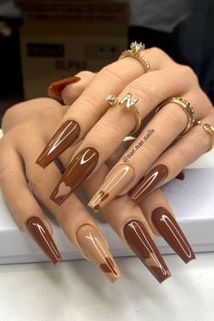 If you are Looking for inspiration for this years thanks giving. Here are some 2021 trending autumn nails. including fall acrylic nails and other trending fall nails. Brown Acrylic, Fall Acrylic Nails, Acrylic Nails Coffin Pink, Salon Ideas, Acrylic Nails Coffin Short, Brown Nails, Square Acrylic Nails, Beauty Nail