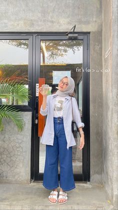 Ootd Ideas Hijab, Korean Style Hijab, Ootd Ngampus, Kulot Pants, Ootd Kemeja, Muslimah Fashion Casual